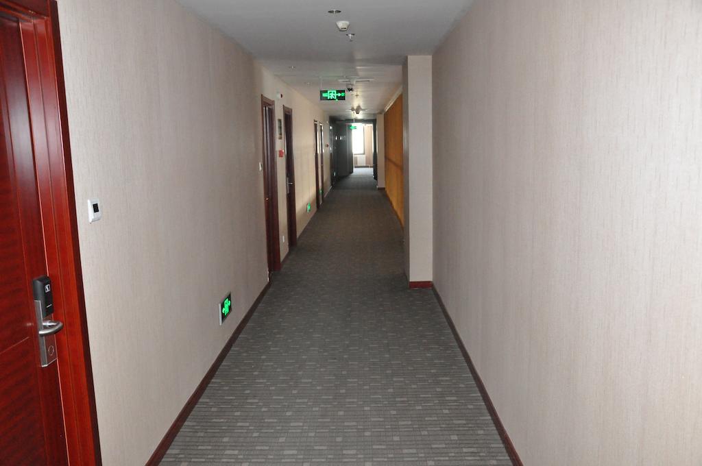 Super 8 Hotel Beijing Capital International Airport Houshayu Subway Station Exterior photo